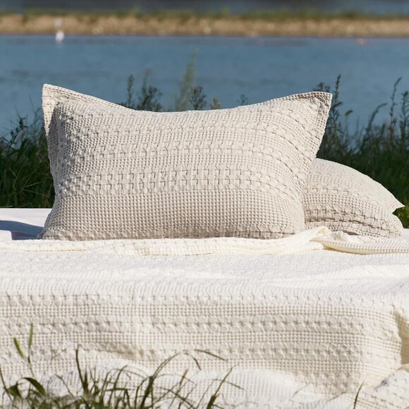 2 Pack 100% Cotton Ruffle Waffle Pillow Shams Oatmeal -King Size 20" x 36" NWT - Picture 2 of 5